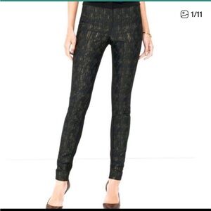 White House Black Market Jaquard Black Gold Ponte Skinny Pants Size 0